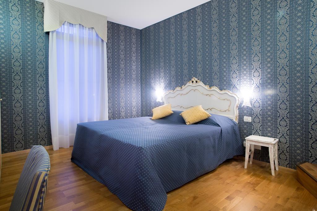 Residenza Nobile - Locazione Turistica Hotel Veneţia Cameră foto