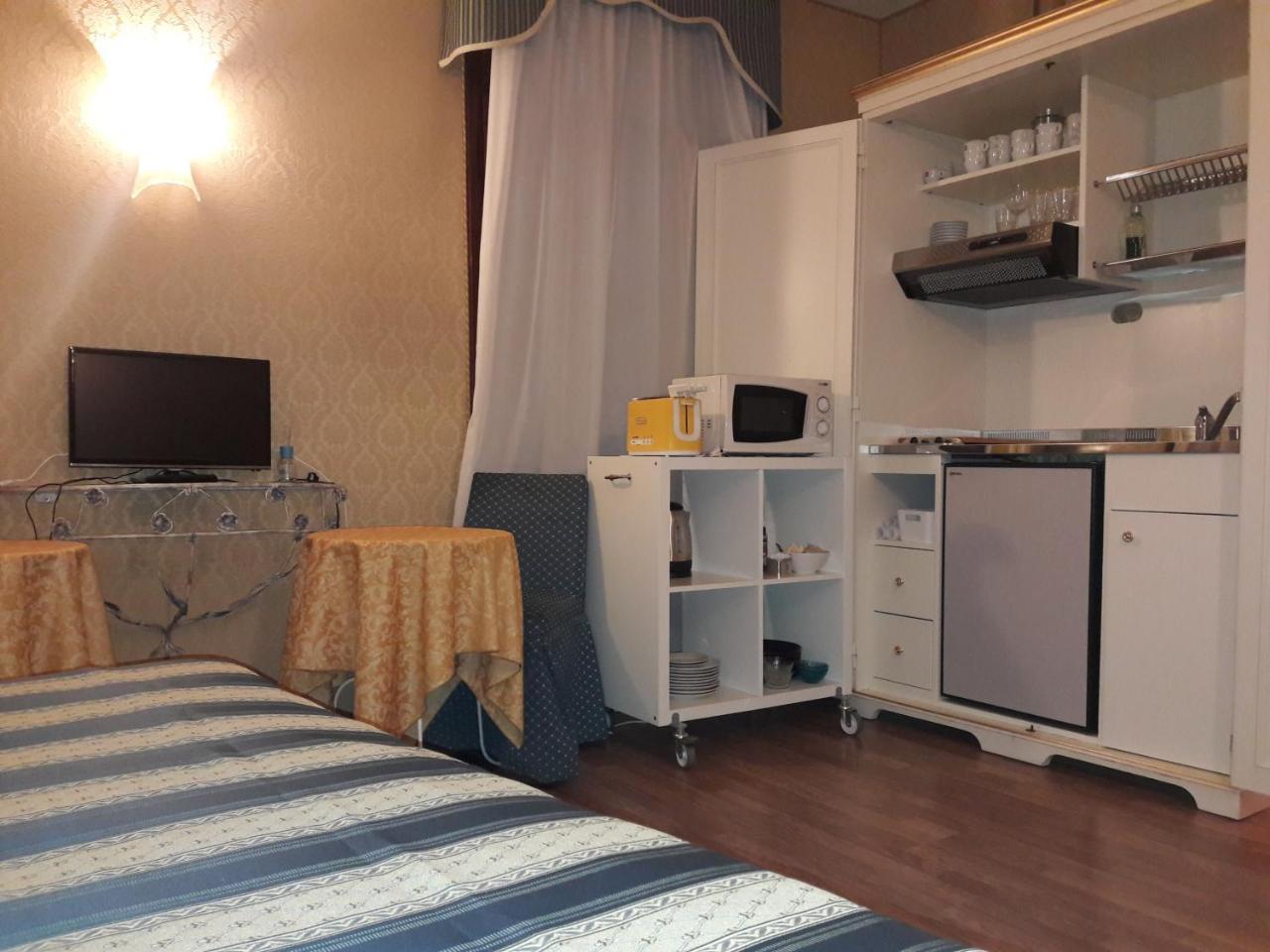 Residenza Nobile - Locazione Turistica Hotel Veneţia Exterior foto