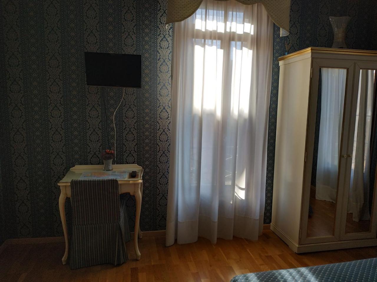 Residenza Nobile - Locazione Turistica Hotel Veneţia Exterior foto