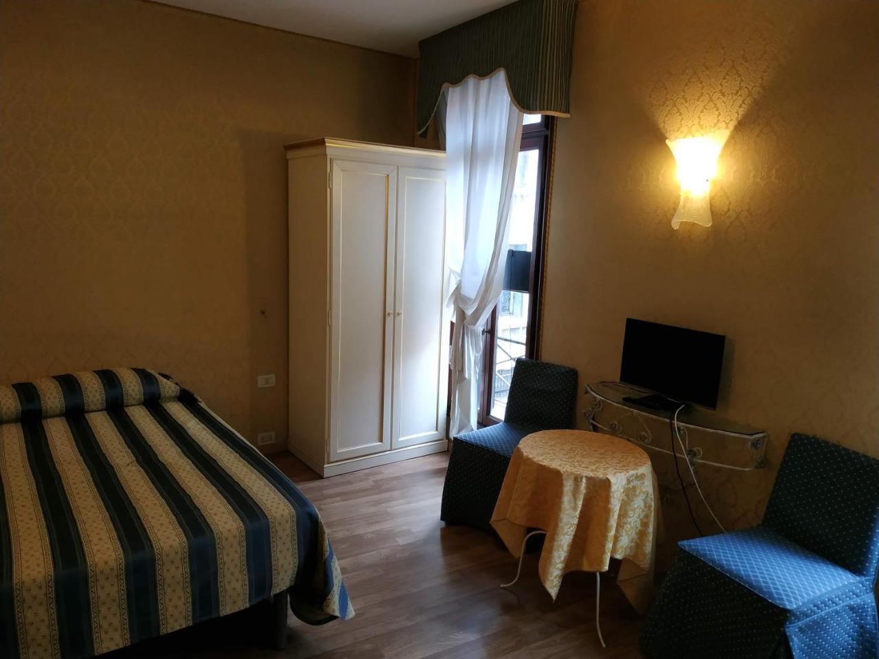 Residenza Nobile - Locazione Turistica Hotel Veneţia Exterior foto